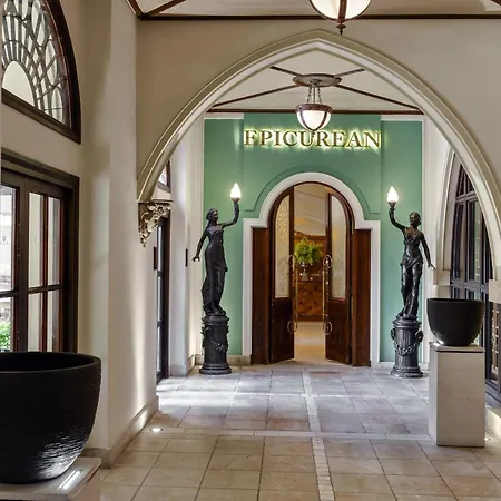 אתר נופש Elysium